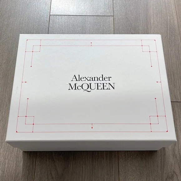 Authentic Brand New Alexander McQUEEN Sneakers - Picture 9 of 10